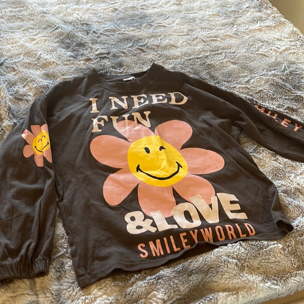 Zara girls long sleeve t-shirt size 7 years old no tag.